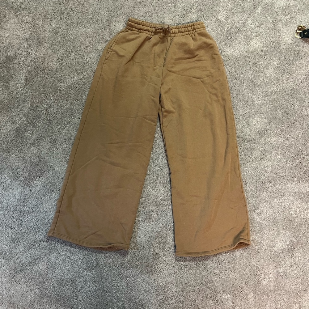 Beyond Yoga women's 2025 Brown wide leg Sweatpants